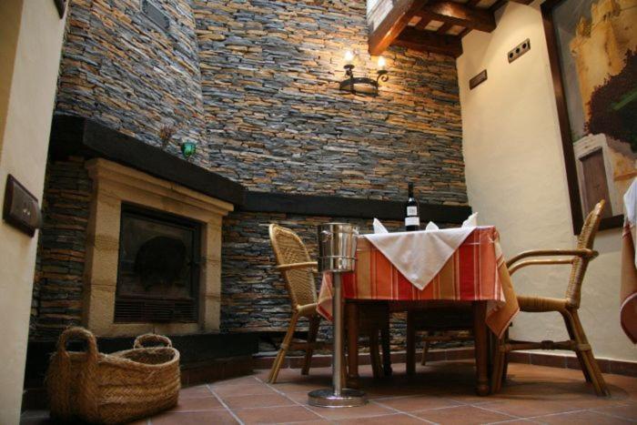 Hostal Torre De Guzman Conil De La Frontera Exterior photo